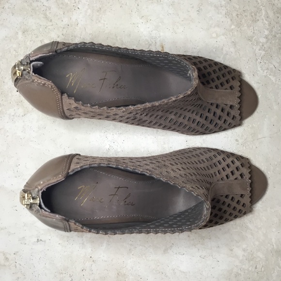 Marc Fisher Peddle Perforated Peep Toe Bootie Heel - Picture 10 of 11